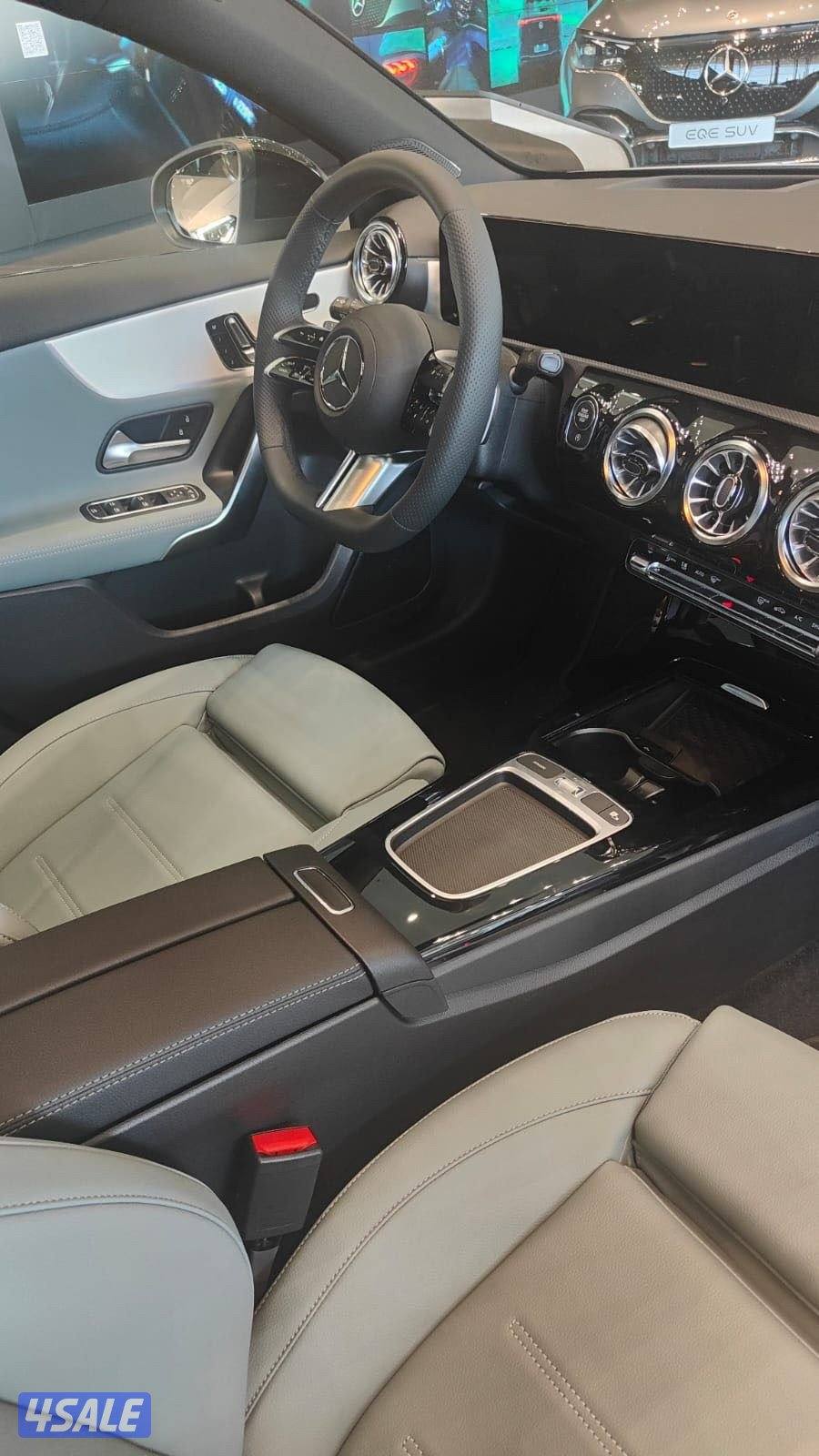 Mercedes  A class  180  AMG9