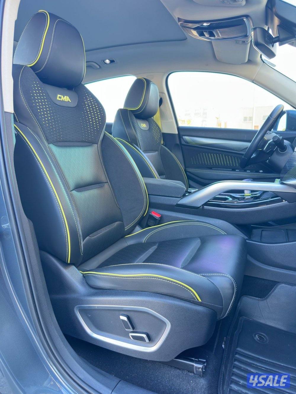 توجيلا موديل 2023 ماشي 90 الف صبغ وكاله9