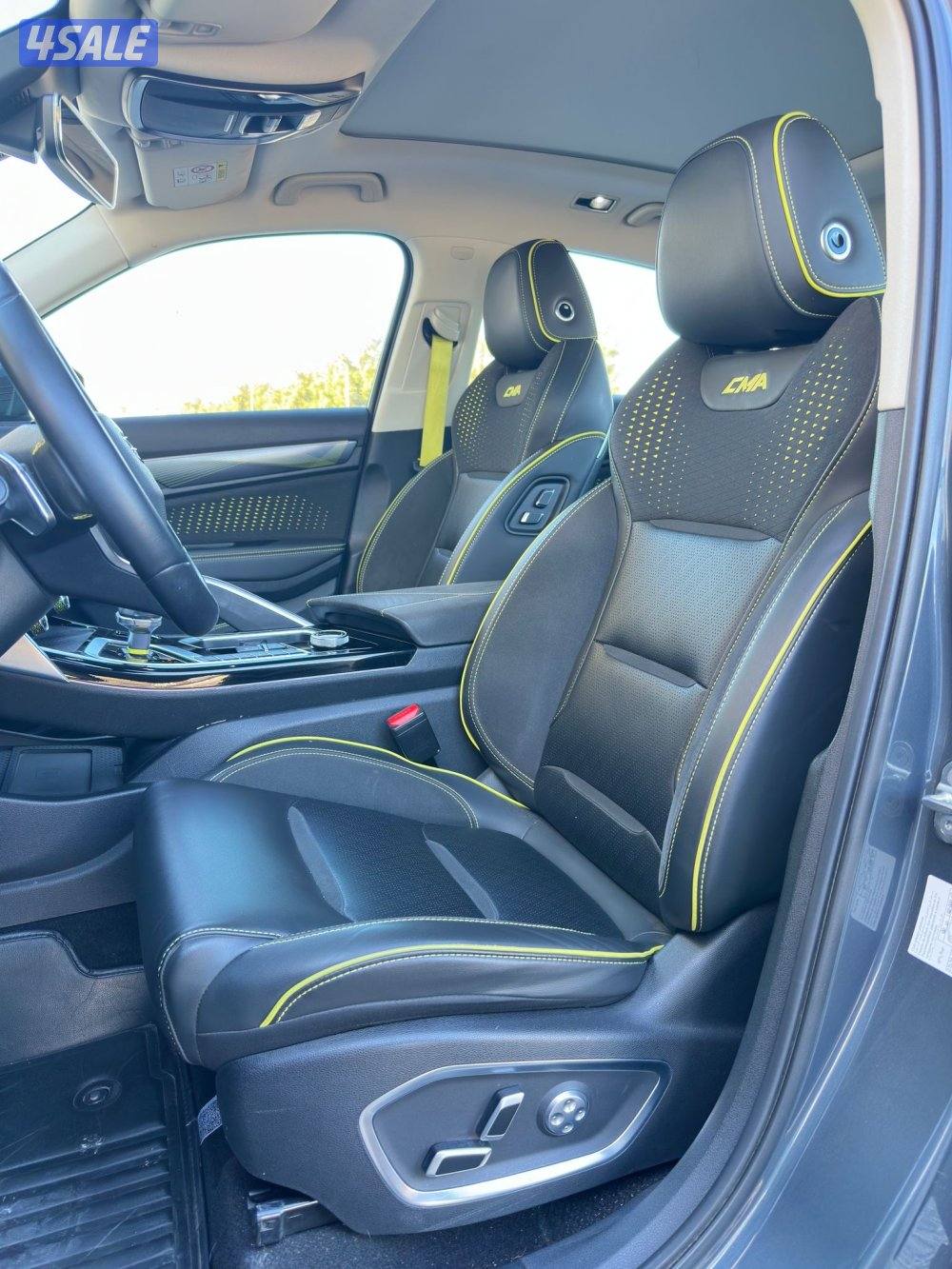 توجيلا موديل 2023 ماشي 90 الف صبغ وكاله10