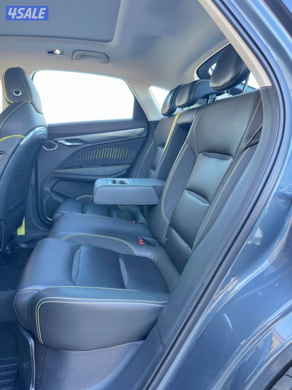 توجيلا موديل 2023 ماشي 90 الف صبغ وكاله11