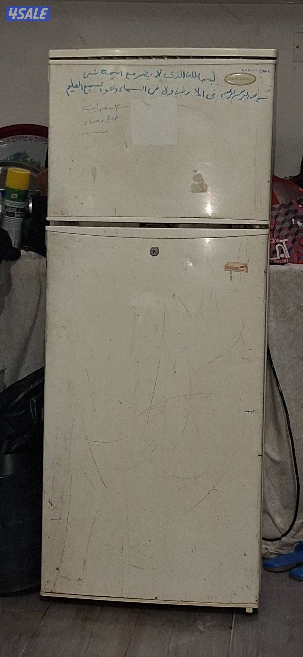 للبيع ثلاجه صغيره شرط الشغل0