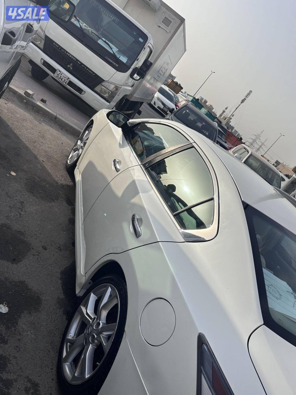 سيارة نيسان مكسيما موديل 20123