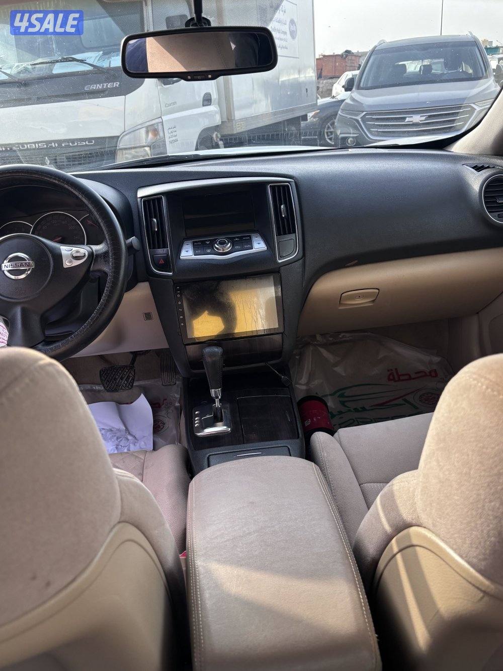 سيارة نيسان مكسيما موديل 20124