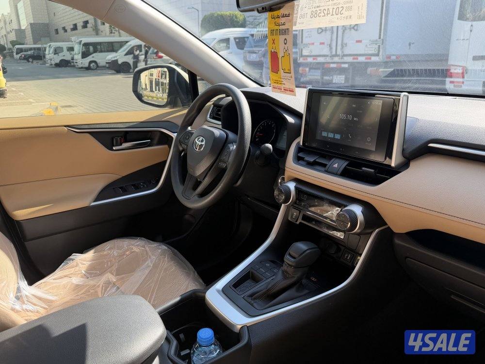 راف 4 موديل 2025 اصفار تامين شامل و حمايه للبدي و عازل حراري5