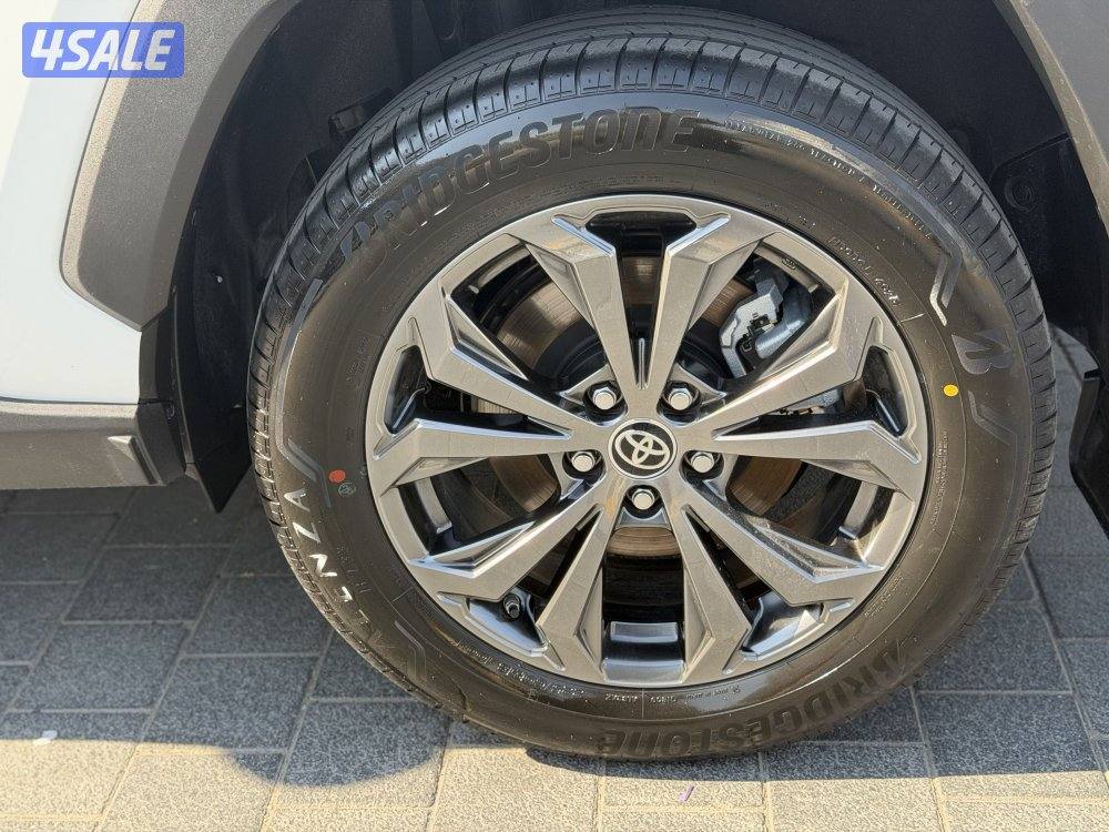 راف 4 موديل 2025 اصفار تامين شامل و حمايه للبدي و عازل حراري10