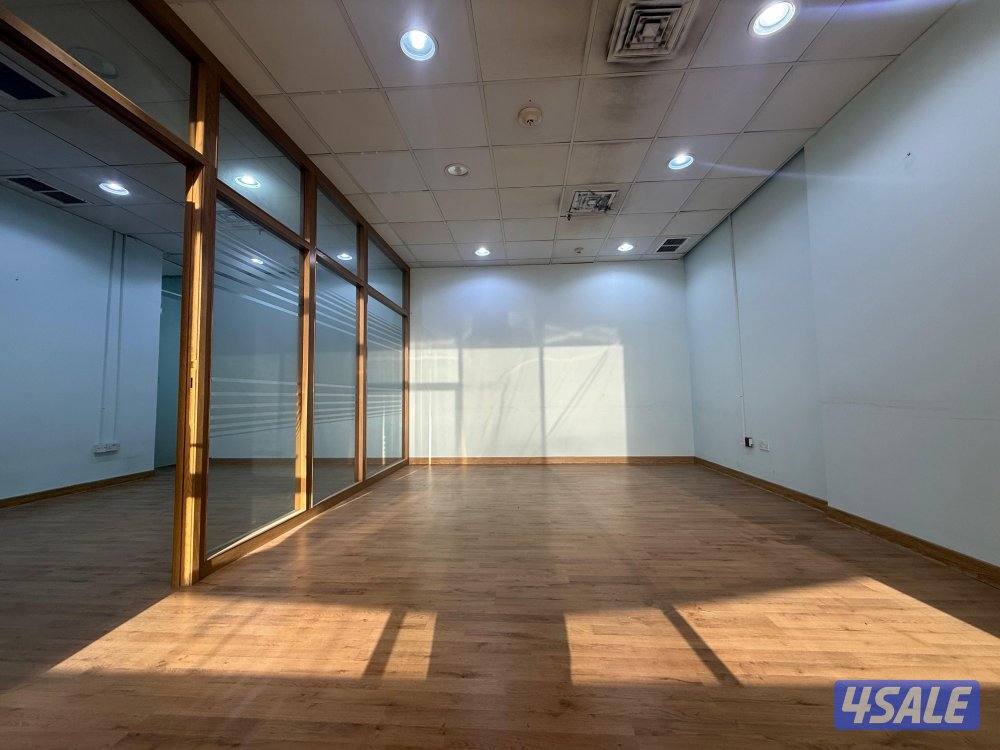 متوفر دور تجاري في برج كتير راقي ، بموقع متميز بشرق المساحه ١٦٠م0