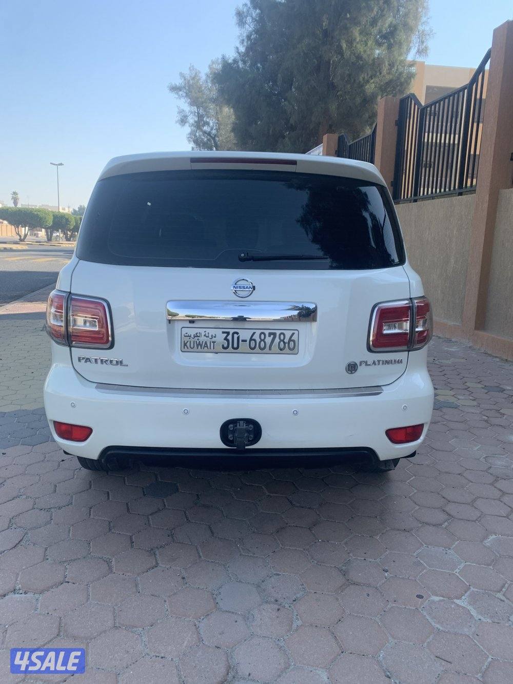 نيسان باترول بلاتنيوم وارد الباابطينن5