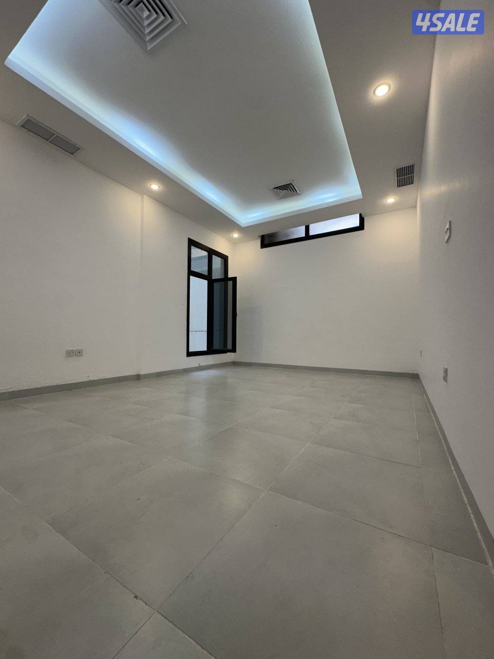 سرداب بالرميثيه المساحة ٢٥٠ متر الإيجار ٥٠٠1