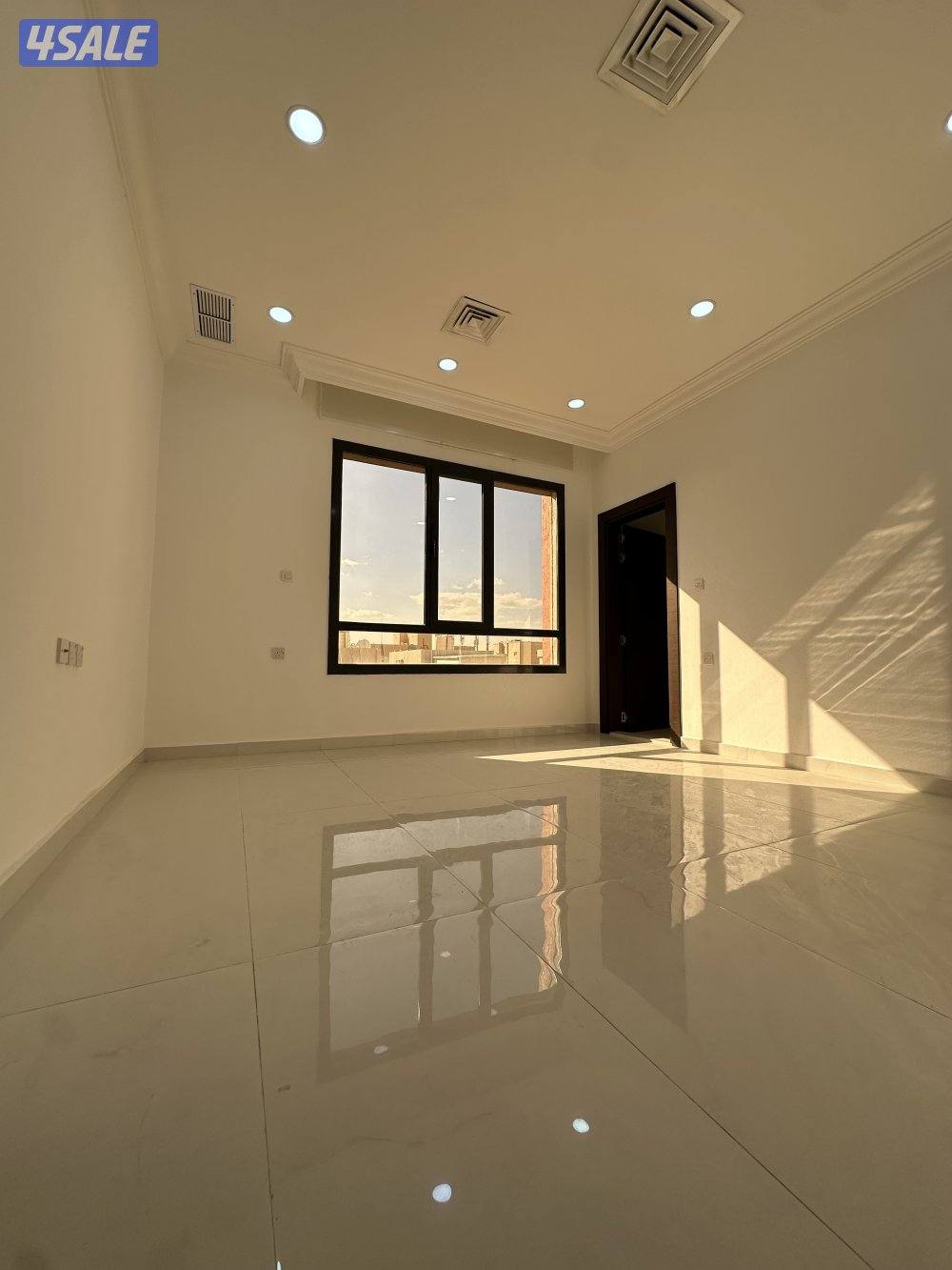 شقه برميثيه شقه سوبر ديلوكس مساحة ٢٠٠ متر5