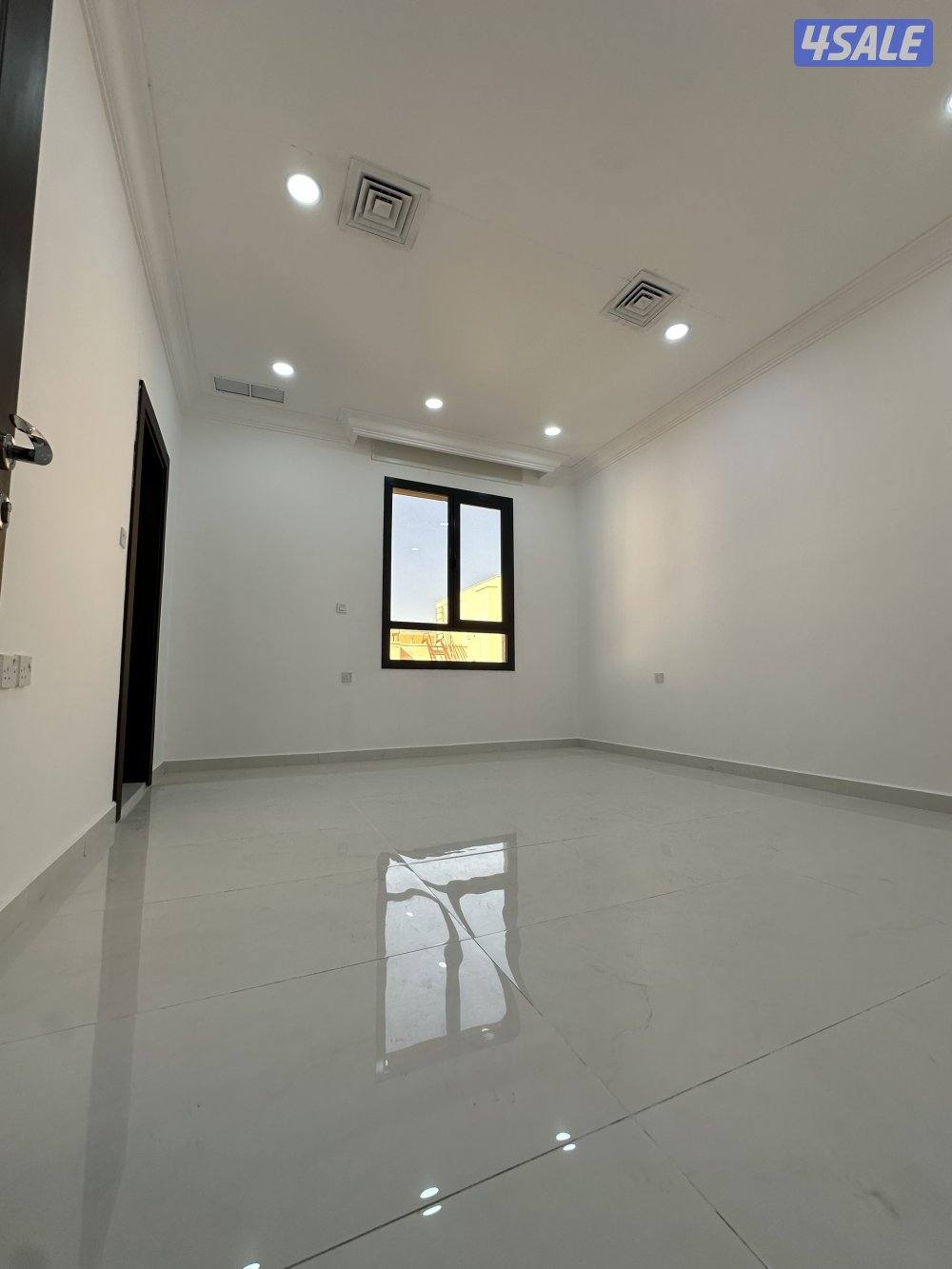 شقه برميثيه شقه سوبر ديلوكس مساحة ٢٠٠ متر6