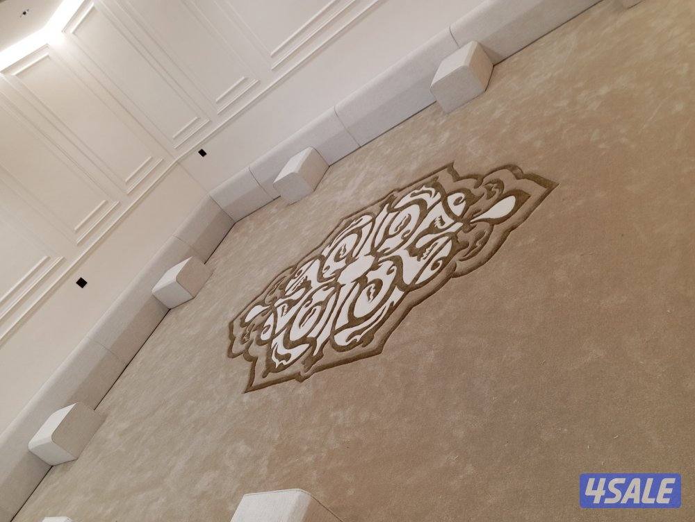 يوجد لدينا جميع انواع السجاد سميك وسط خفيف ..تصل. نصل1