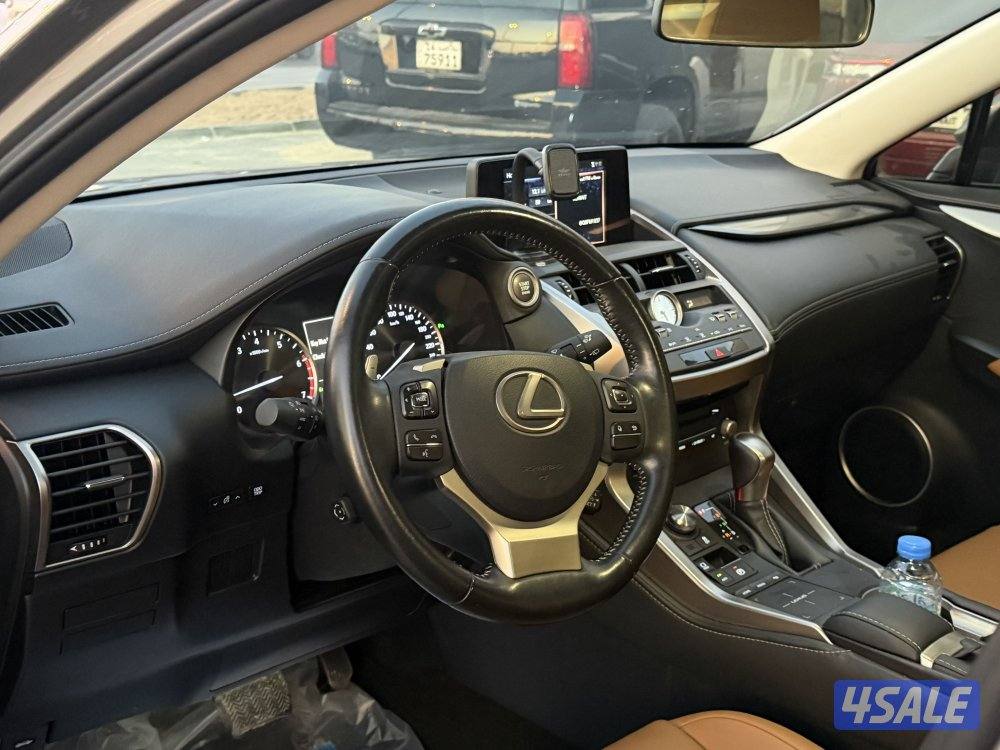 لكزس NX300 موديل 2020 عداد قليل 46 الف KM الساير نقبل تثمين و بدل3