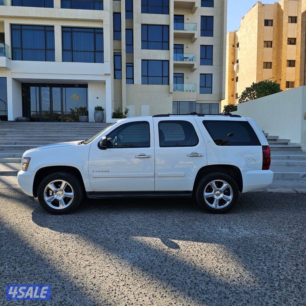 شفروليه تاهو ، ٢٠٠٩  دبل ، شرط الفحص جير وماكينه و شاصي5