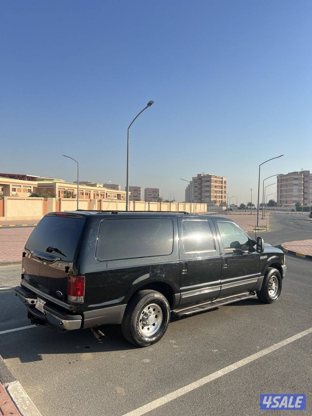 للبيع فورد اكسكيرجن 20022