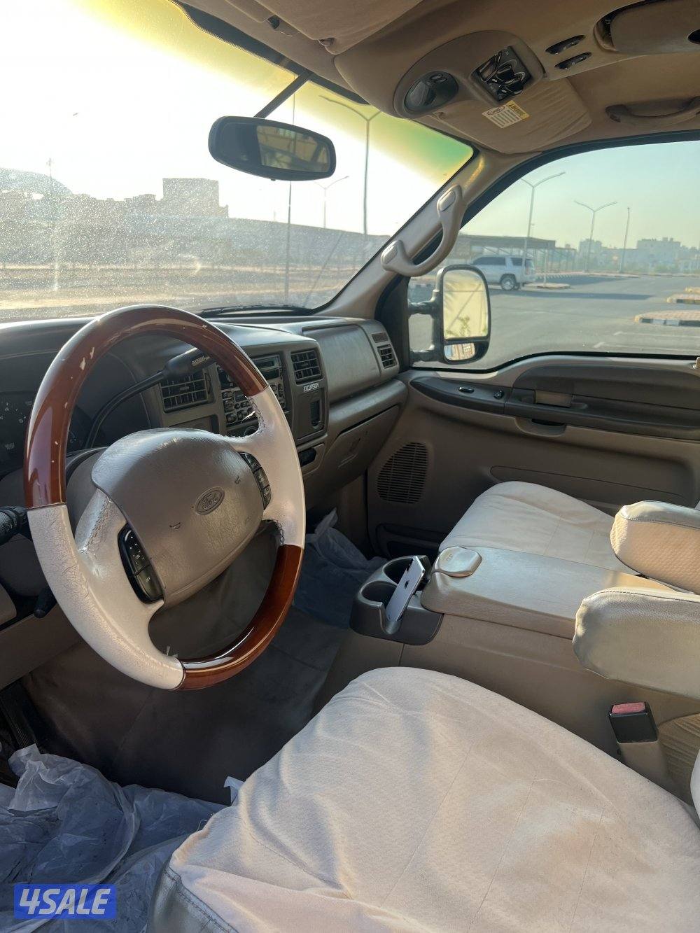 للبيع فورد اكسكيرجن 20024