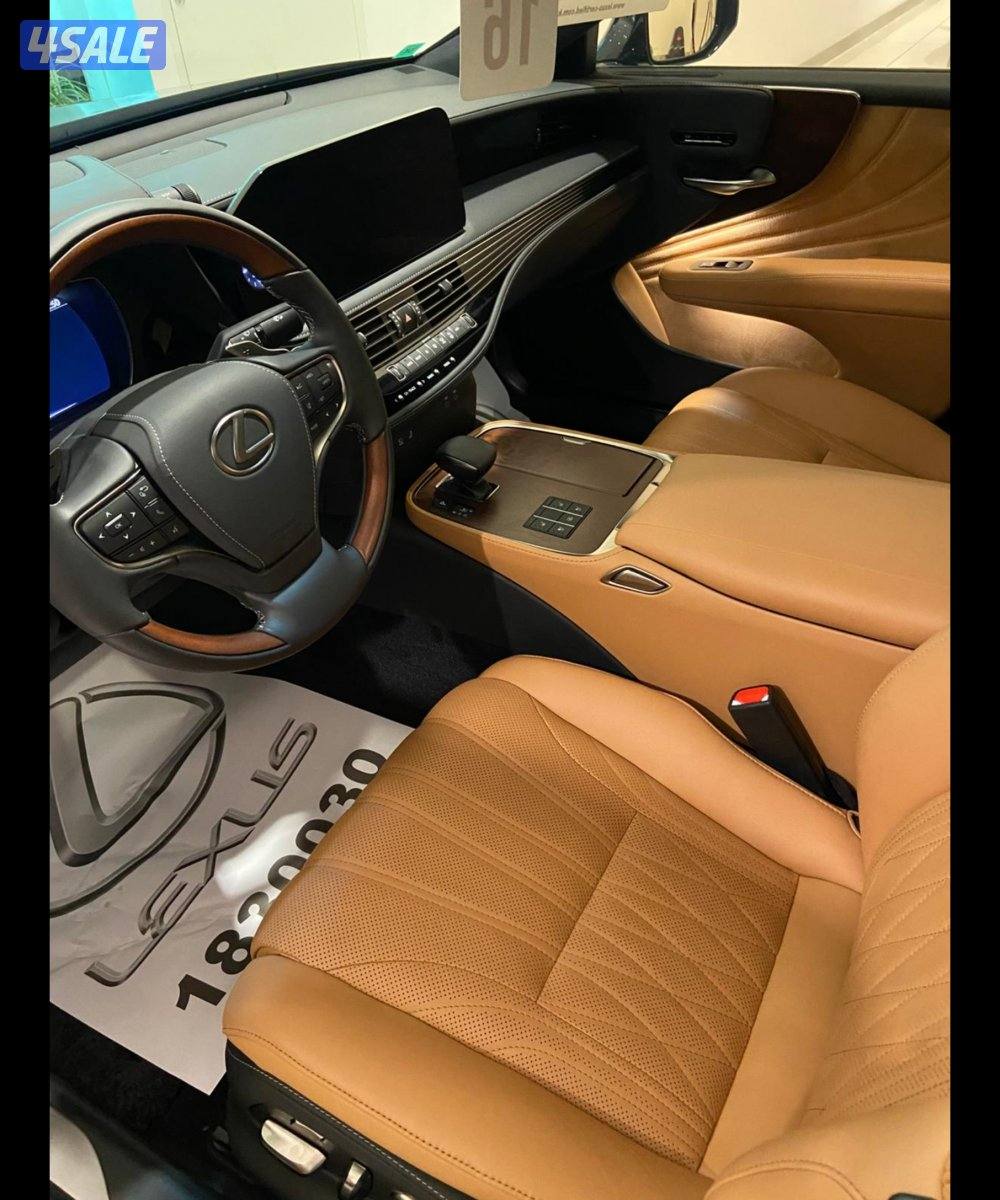 للبيع لكزس Luxury بحالة الوكالة لون اسود ملكي داخلية تان حماية كاملة5