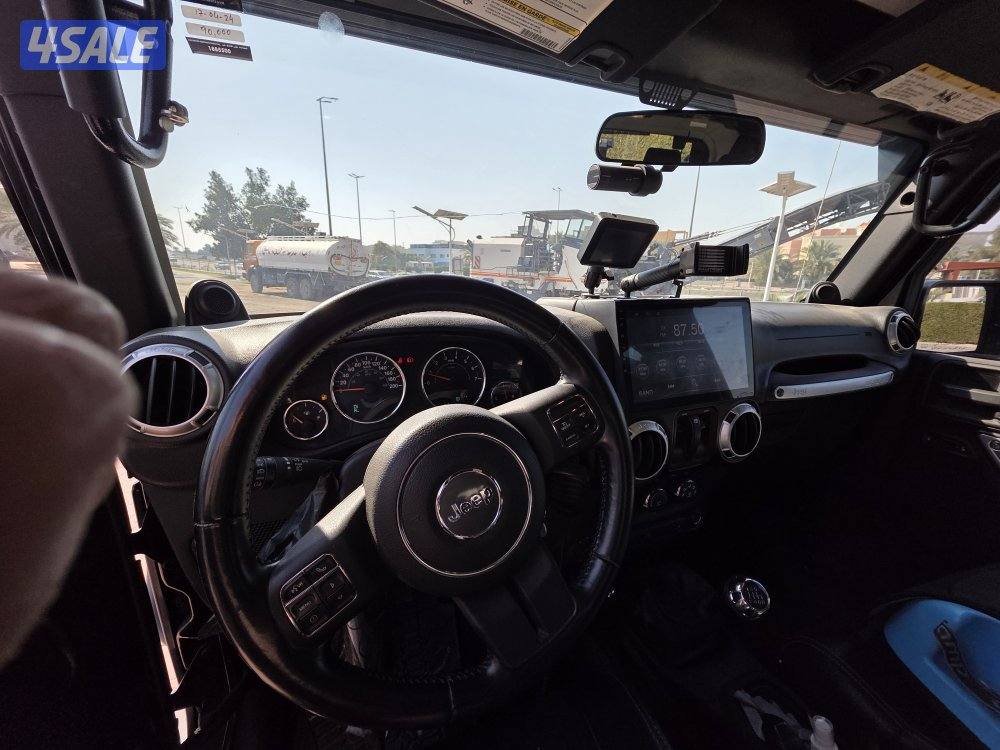 للبيع جيب رانجلر قير عادي9