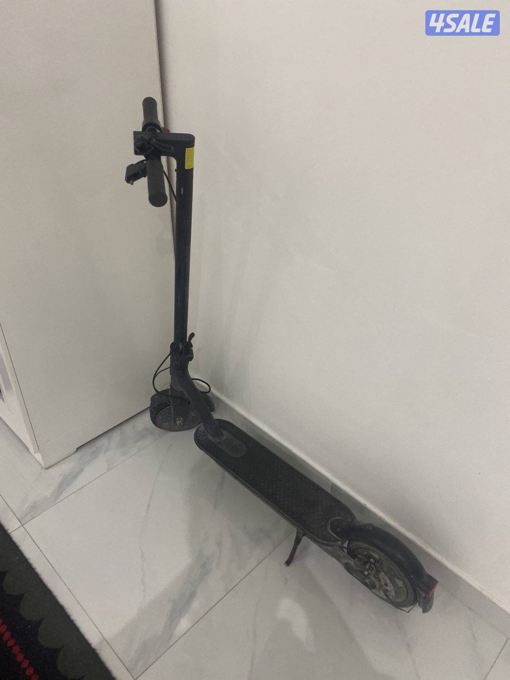 سكوتر شومي 2 جيد ناقصه تاير امامي ناقصه مسكه البريك قابل لتفاوض بمعقول1