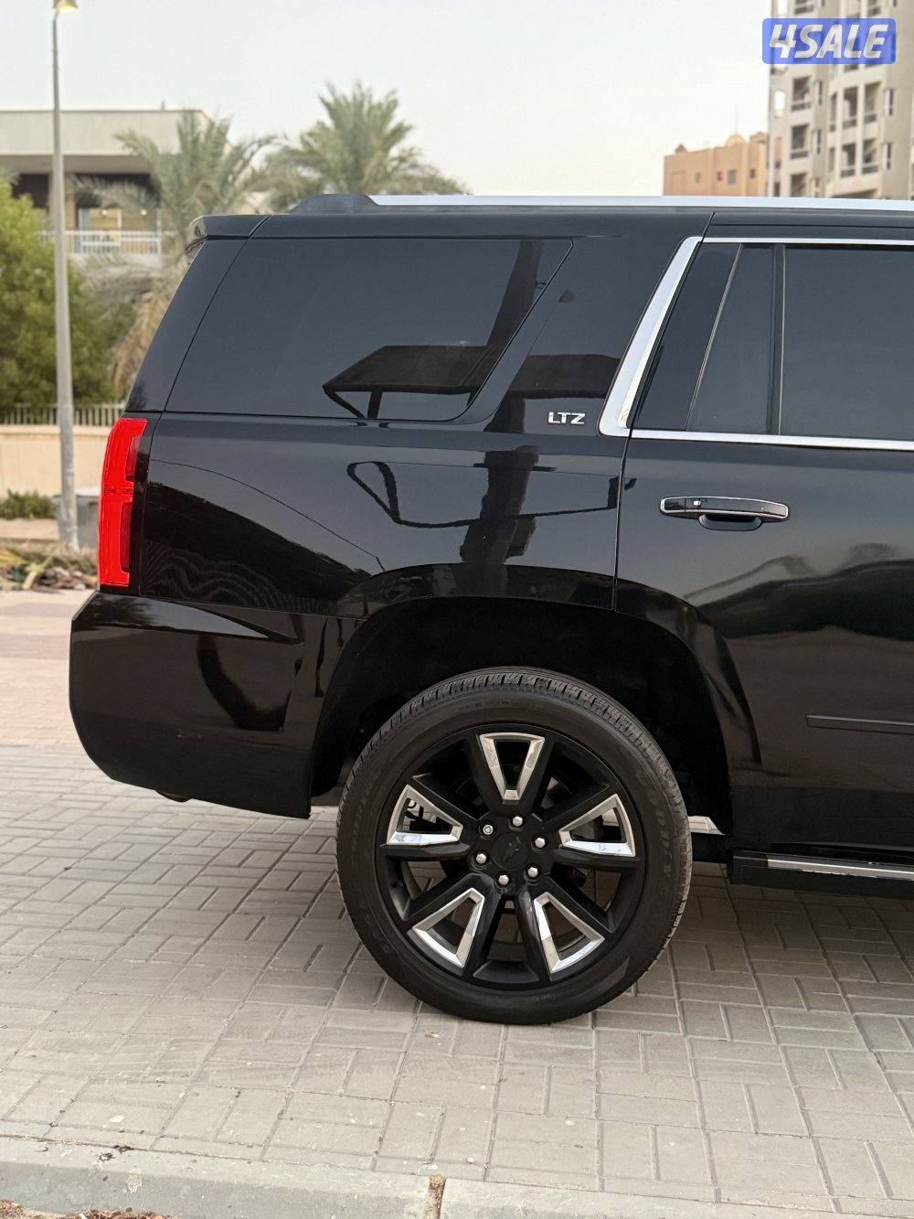 🔺شيفروليه تاهو LTZ الدرجه الاولي اسود من داخل تان  2016 🔺7
