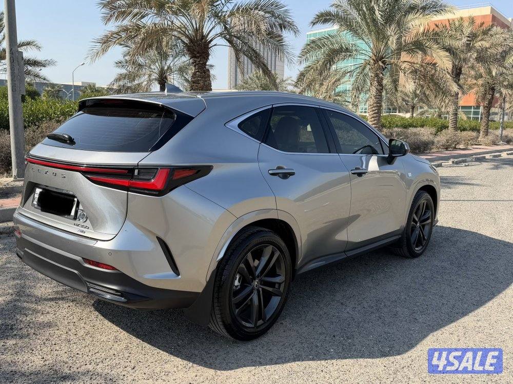 للبيع NX350 موديل 2025ماشي 9الف شرط الفحص بحاله الوكاله وارد الساير3