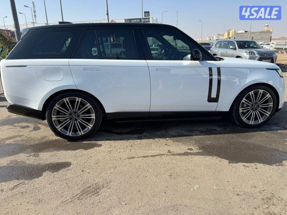 رنج روفر V8-HSE.P530
موديل 2024
ماشي 13.000 k.m 
وارد الغانم.2