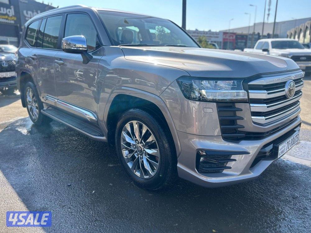 تويوتا لاند كروزر GX.R AEROs
 twin turbo.V6
موديل 2023
ماشى 82.000 k.m1