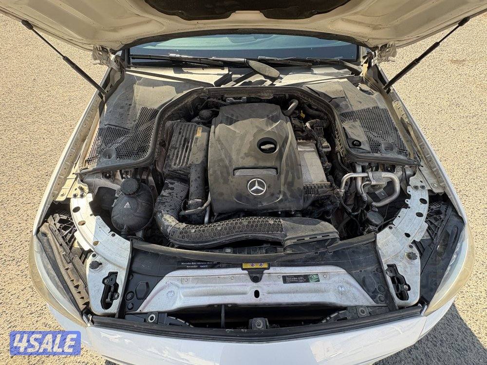 للبيع مرسيدس c-300 ماشية 105 شرط الفحص5