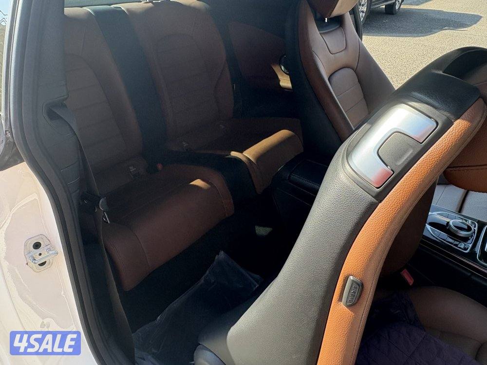 للبيع مرسيدس c-300 ماشية 105 شرط الفحص6