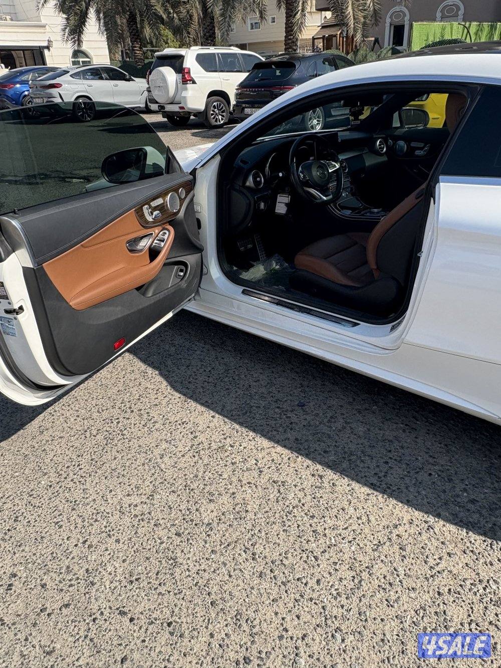 للبيع مرسيدس c-300 ماشية 105 شرط الفحص12