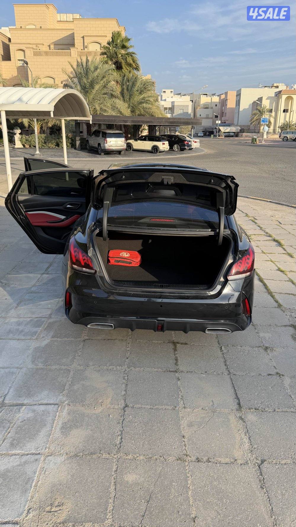 بيعة سريعة MG صالون GT7