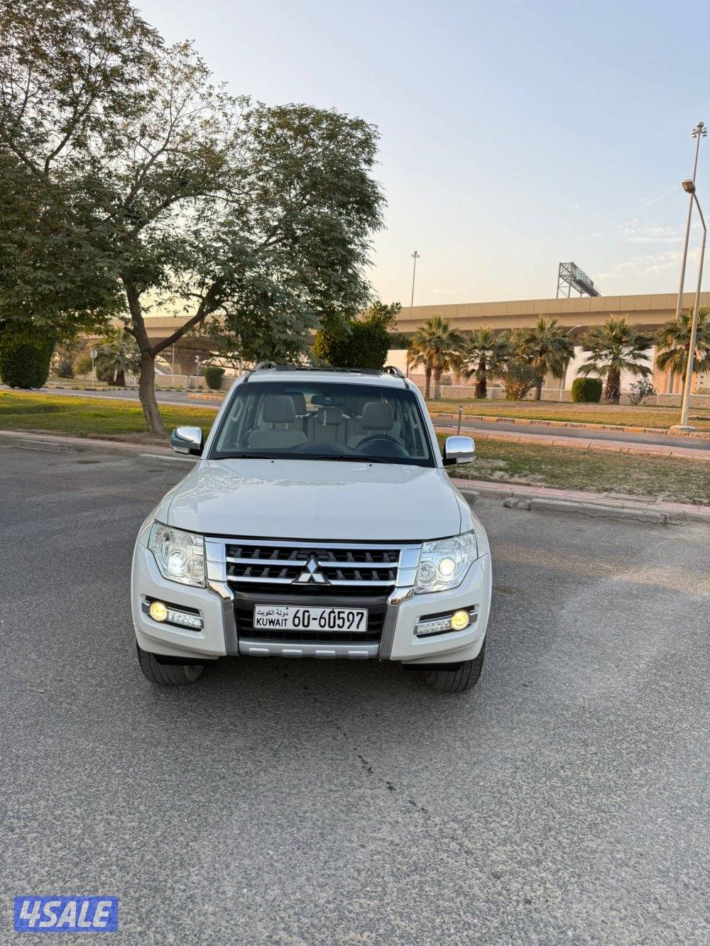 باجيرو 2022 فل اوبشن المكينه الكبيره فتحه وجلد لون صدفي صبغ الوكاله2