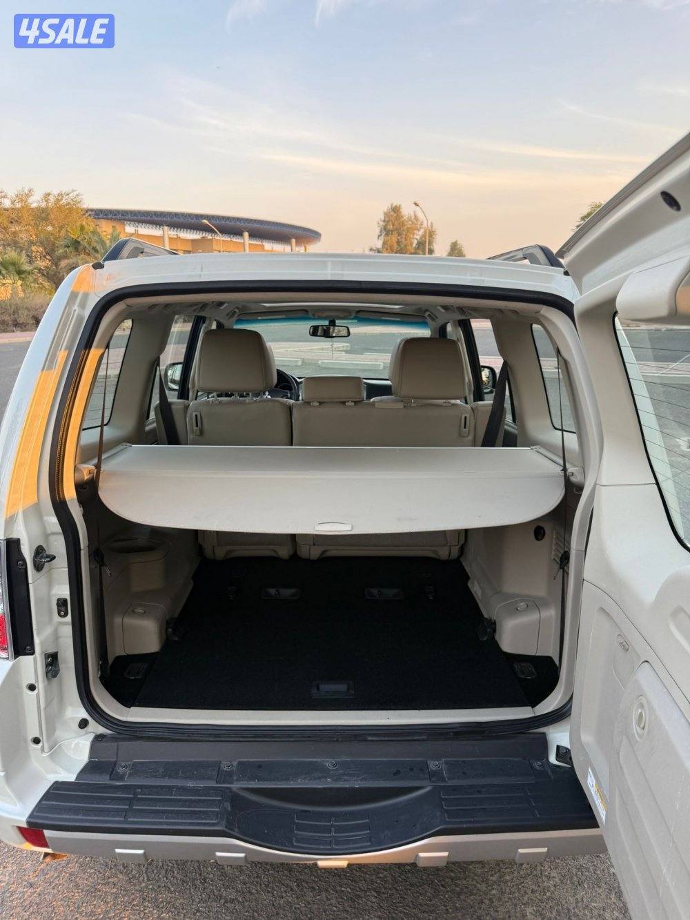 باجيرو 2022 فل اوبشن المكينه الكبيره فتحه وجلد لون صدفي صبغ الوكاله7