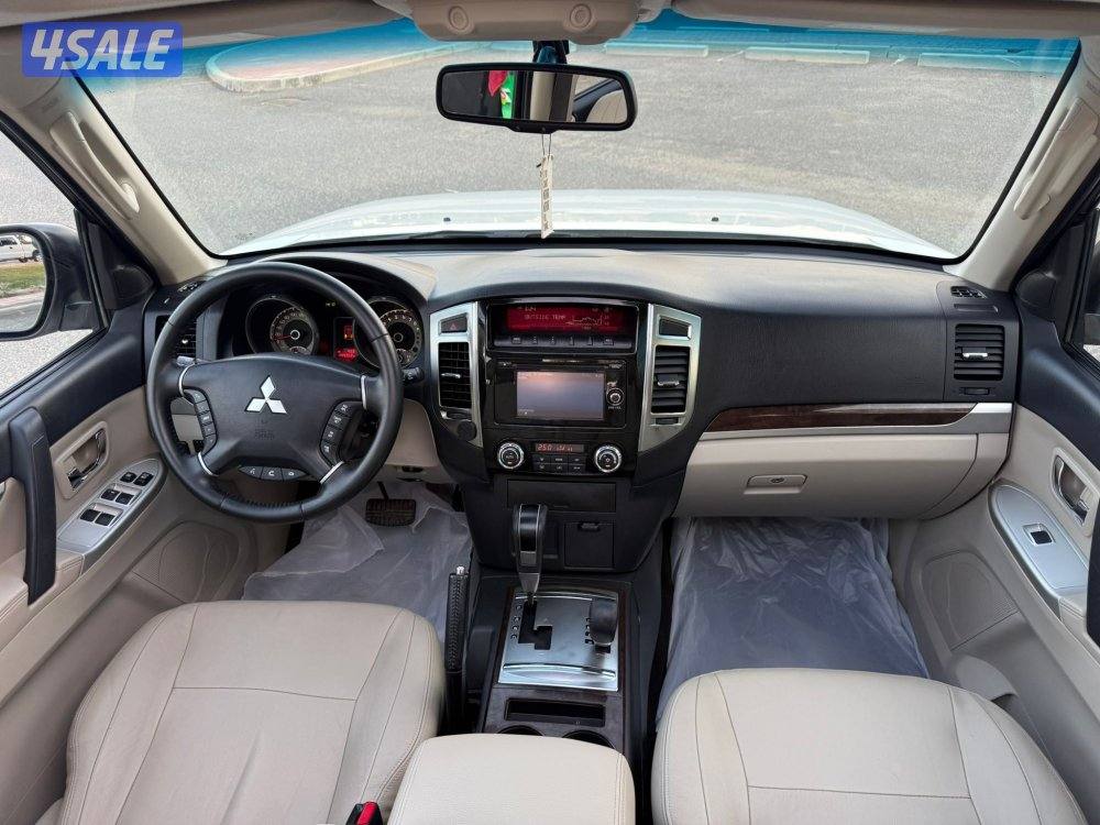 باجيرو 2022 فل اوبشن المكينه الكبيره فتحه وجلد لون صدفي صبغ الوكاله8