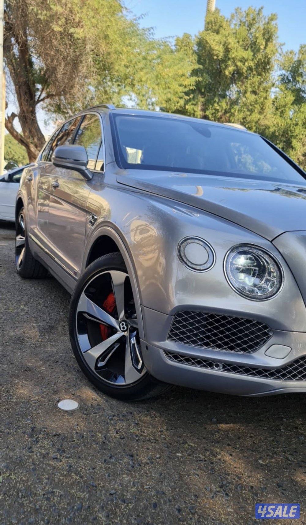 للبيع بنتلي بينتاجا 20176