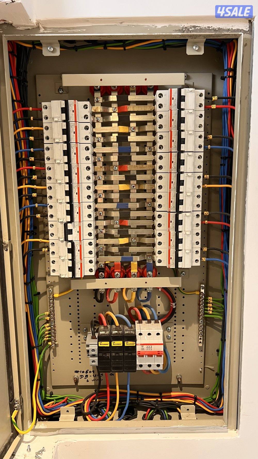 مهندس كهرباء  كويتي1