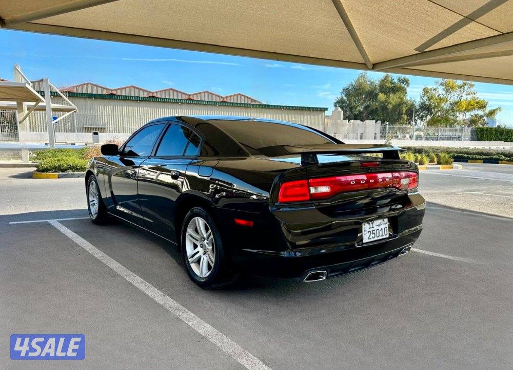 دودج تشارجر - الموديل:2012 - العداد:2704