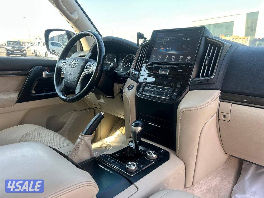 لاند كروزر GX.R-قراند تورينق .V8
موديل 2021
ماشى 125.000 k.m7