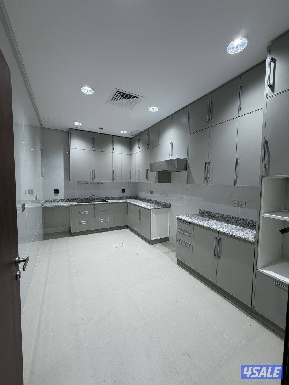 شقة بالروضة ٤ غرف ماستر جديد10