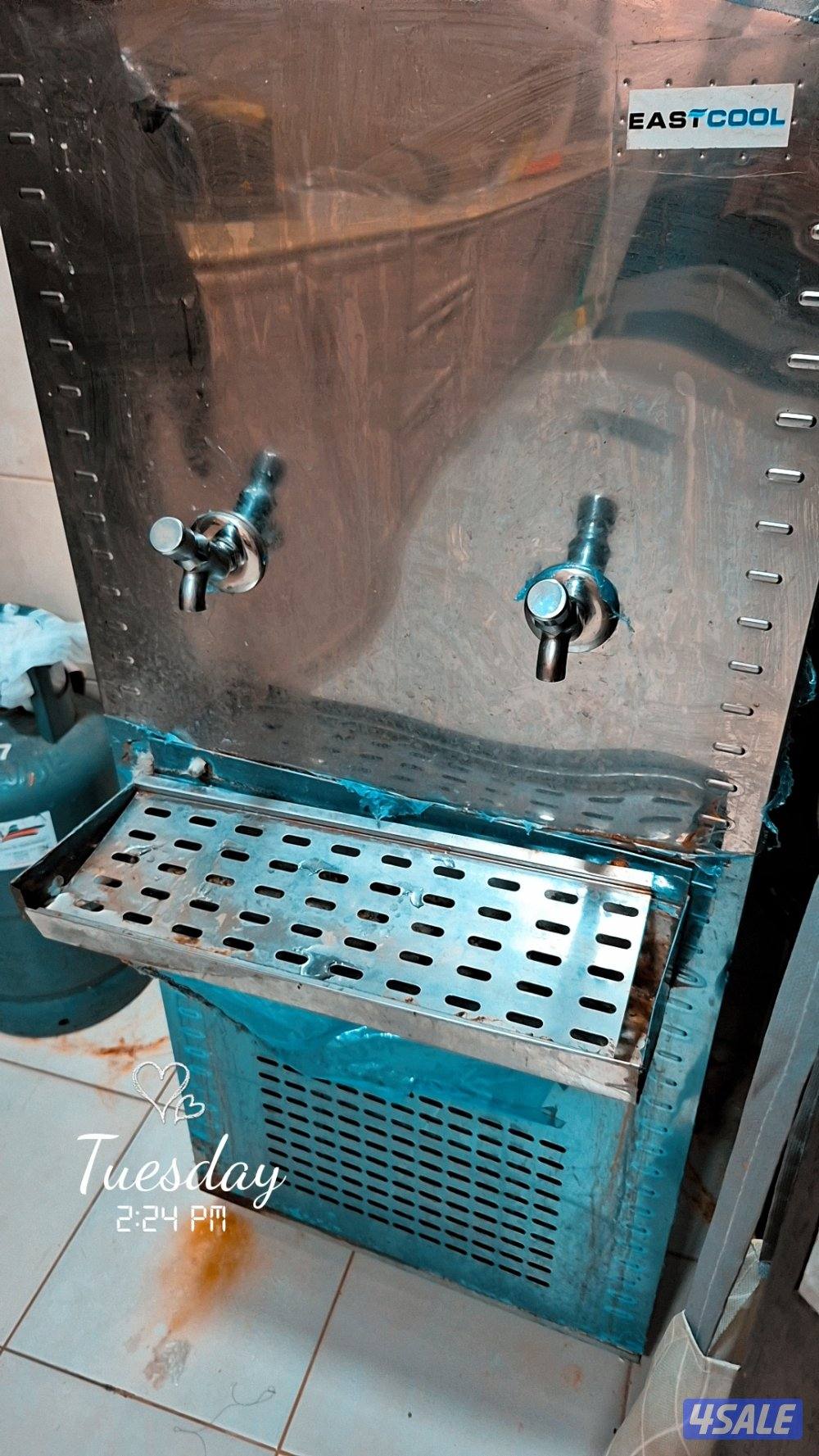 للبيع براد ماء0