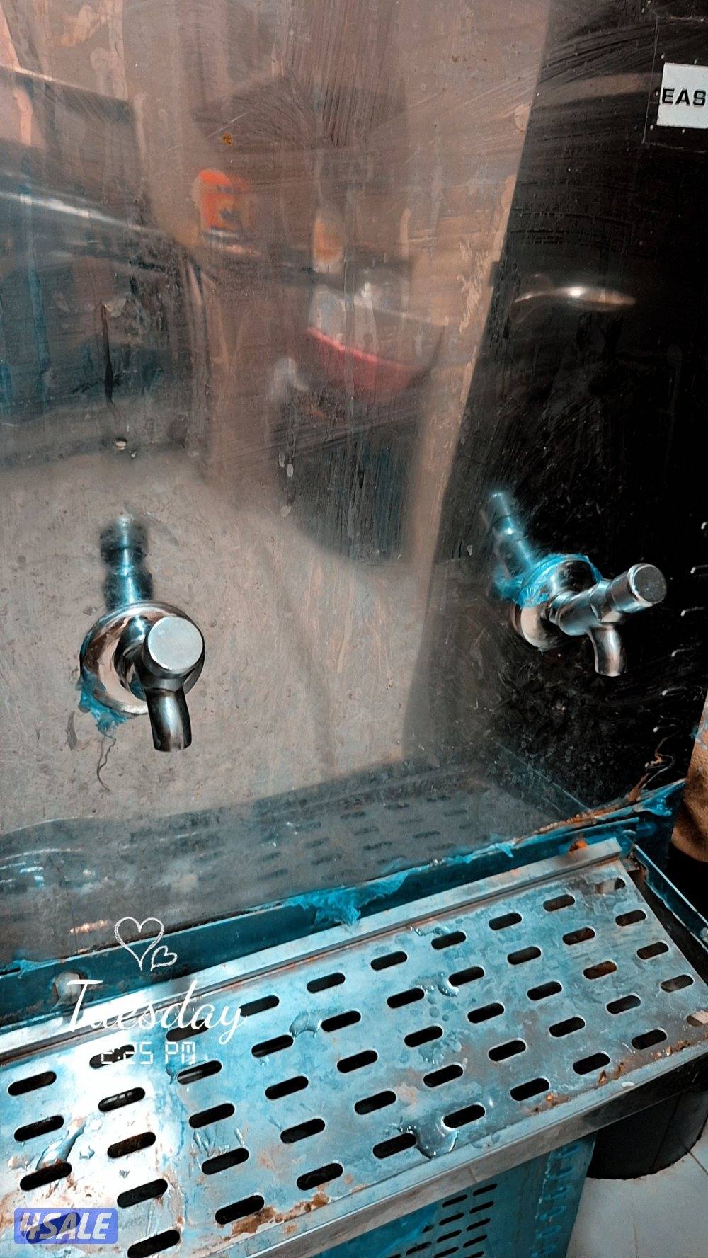 للبيع براد ماء1