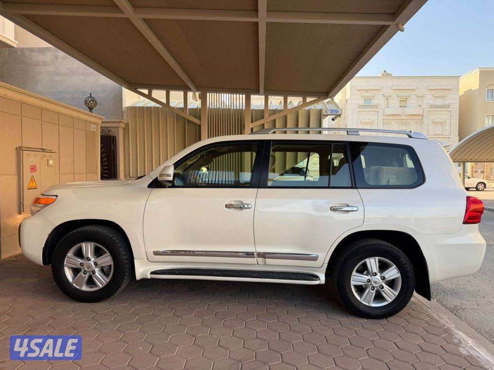 لاند كروزر 2015 عداد 2301