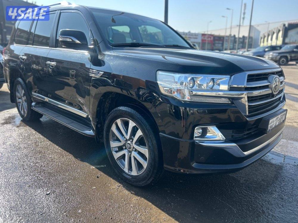 تويوتا لاند كروزر VX.R_V8-5.7 
موديل 2020
ماشى 199.000 k.m1
