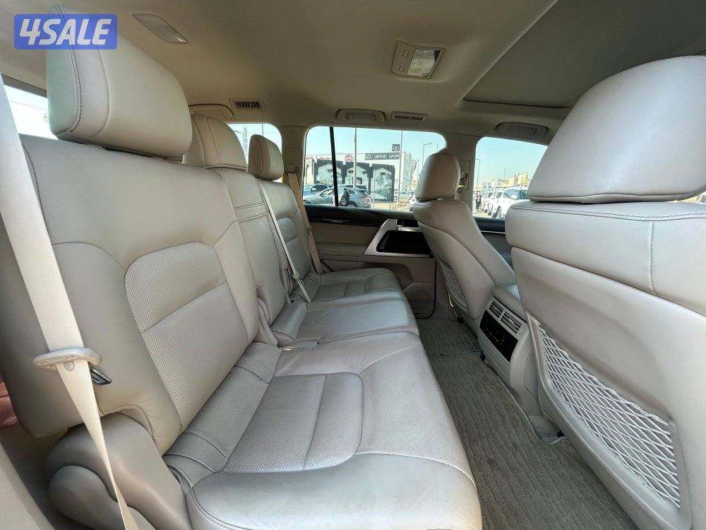 تويوتا لاند كروزر VX.R_V8-5.7 
موديل 2020
ماشى 199.000 k.m3