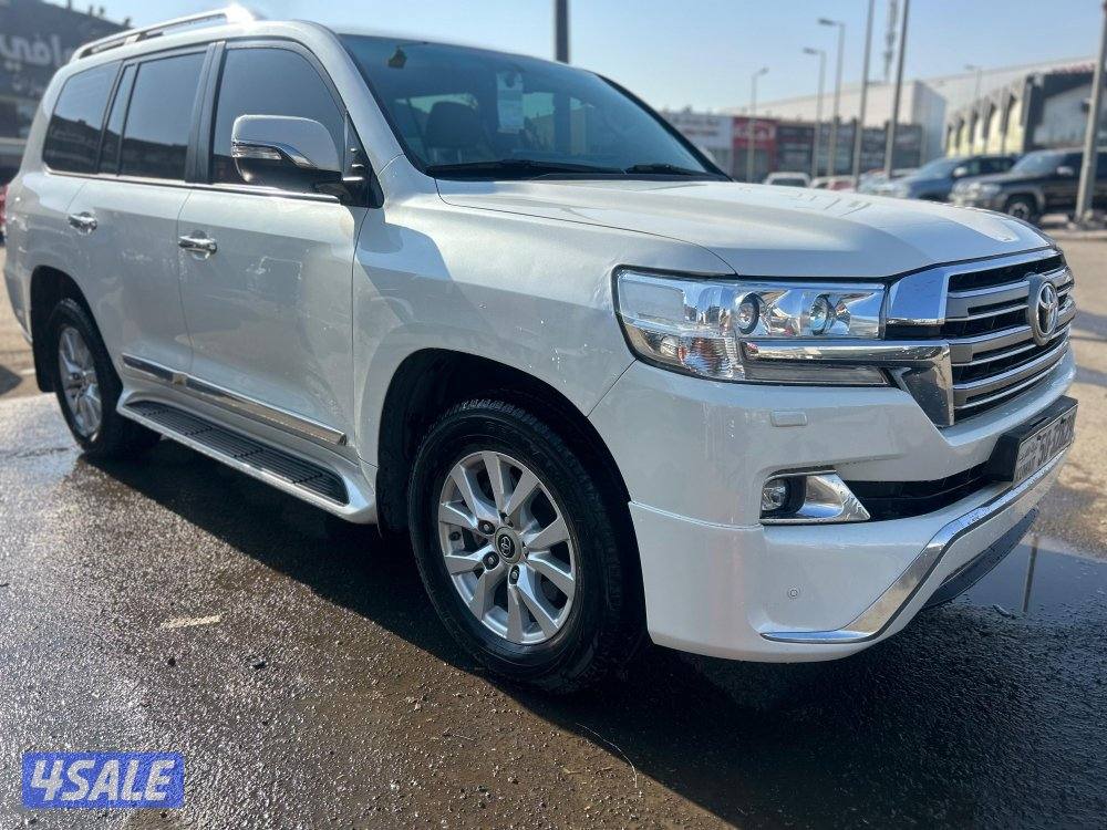 تويوتا لاند كروزر GX.R-V8
موديل 2018
ماشى 279.000 k.m
واردالساير1