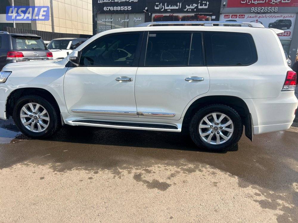 تويوتا لاند كروزر GX.R-V8
موديل 2018
ماشى 279.000 k.m
واردالساير2