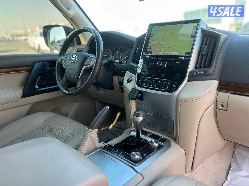 تويوتا لاند كروزر GX.R-V8
موديل 2018
ماشى 279.000 k.m
واردالساير7