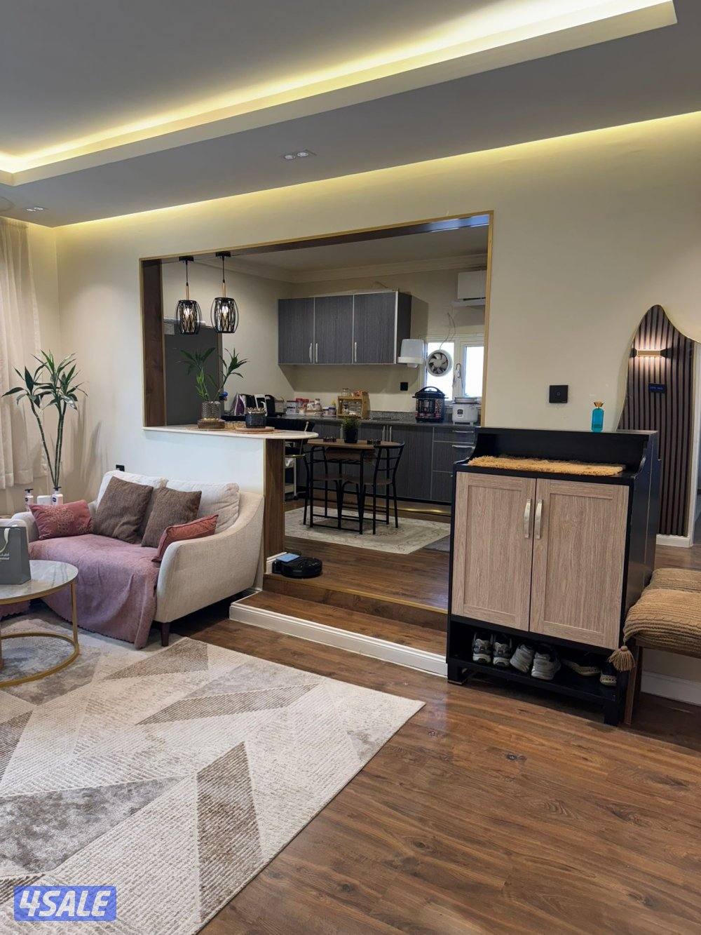 المهبوله قطعه 4 شارع / سالم صباح السالم عماره A1 الدور الثاني شقه رقم2