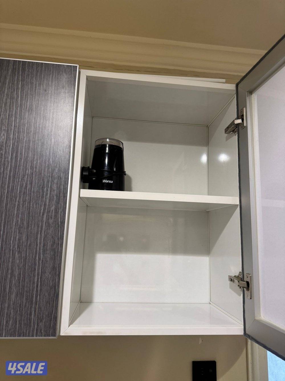 المهبوله قطعه 4 شارع / سالم صباح السالم عماره A1 الدور الثاني شقه رقم10