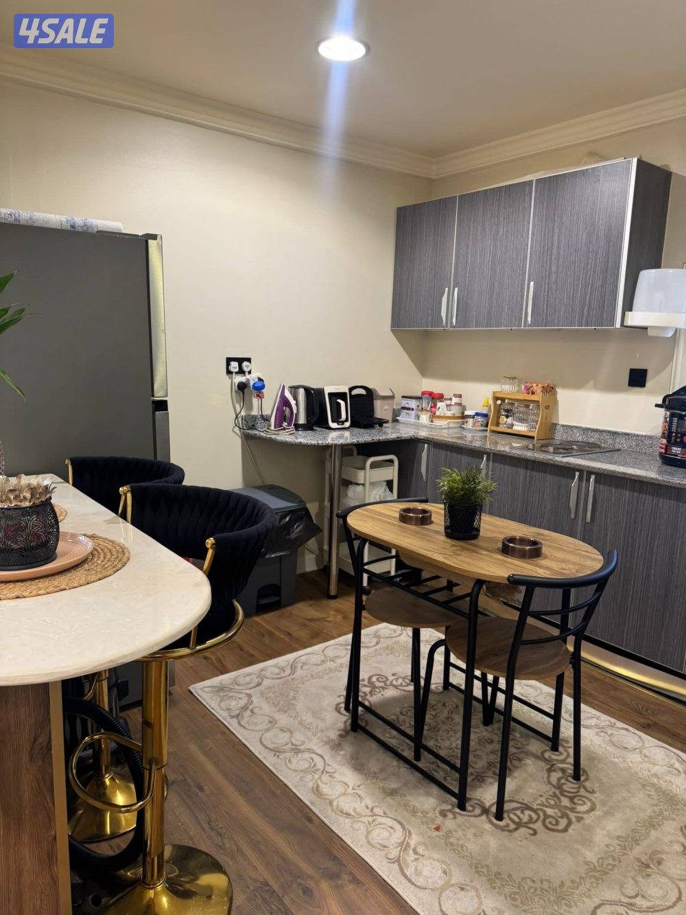 المهبوله قطعه 4 شارع / سالم صباح السالم عماره A1 الدور الثاني شقه رقم11