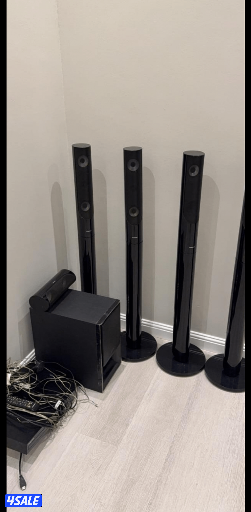 Samsung Blu-ray Home Theater Set HT-J5550WK Wireless1